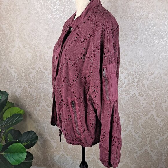 Free People Daisy Jane Size Medium Embroidered Eyelet Bomber Jacket Raspberry - Picture 7 of 16